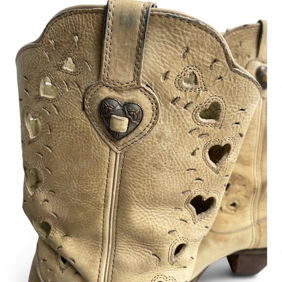 Durango Ivory Leather Hearts Western Cowboy Cowgirl High Heel Boots Women's 7 M - Picture 3 of 14